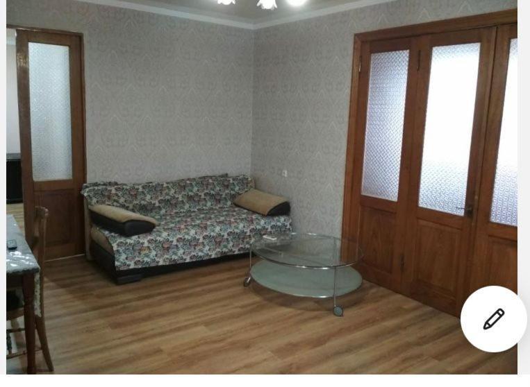 Улица Абазгаа Апартаменты Gagra Exterior foto